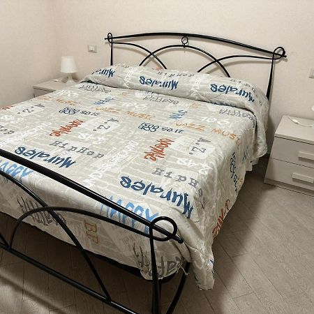 Roma Chic Residenza Gemelli Apartment Luaran gambar
