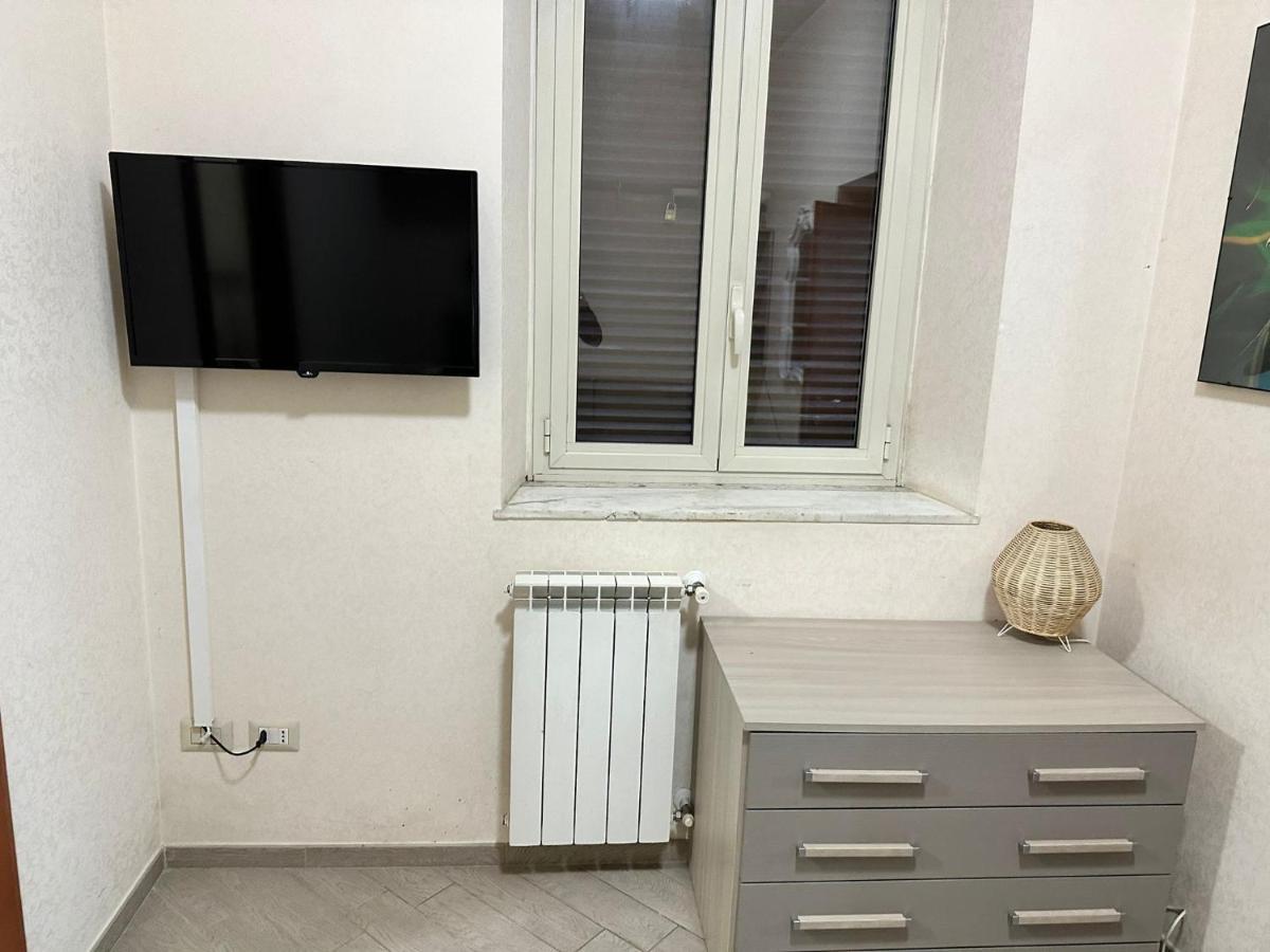Roma Chic Residenza Gemelli Apartment Luaran gambar