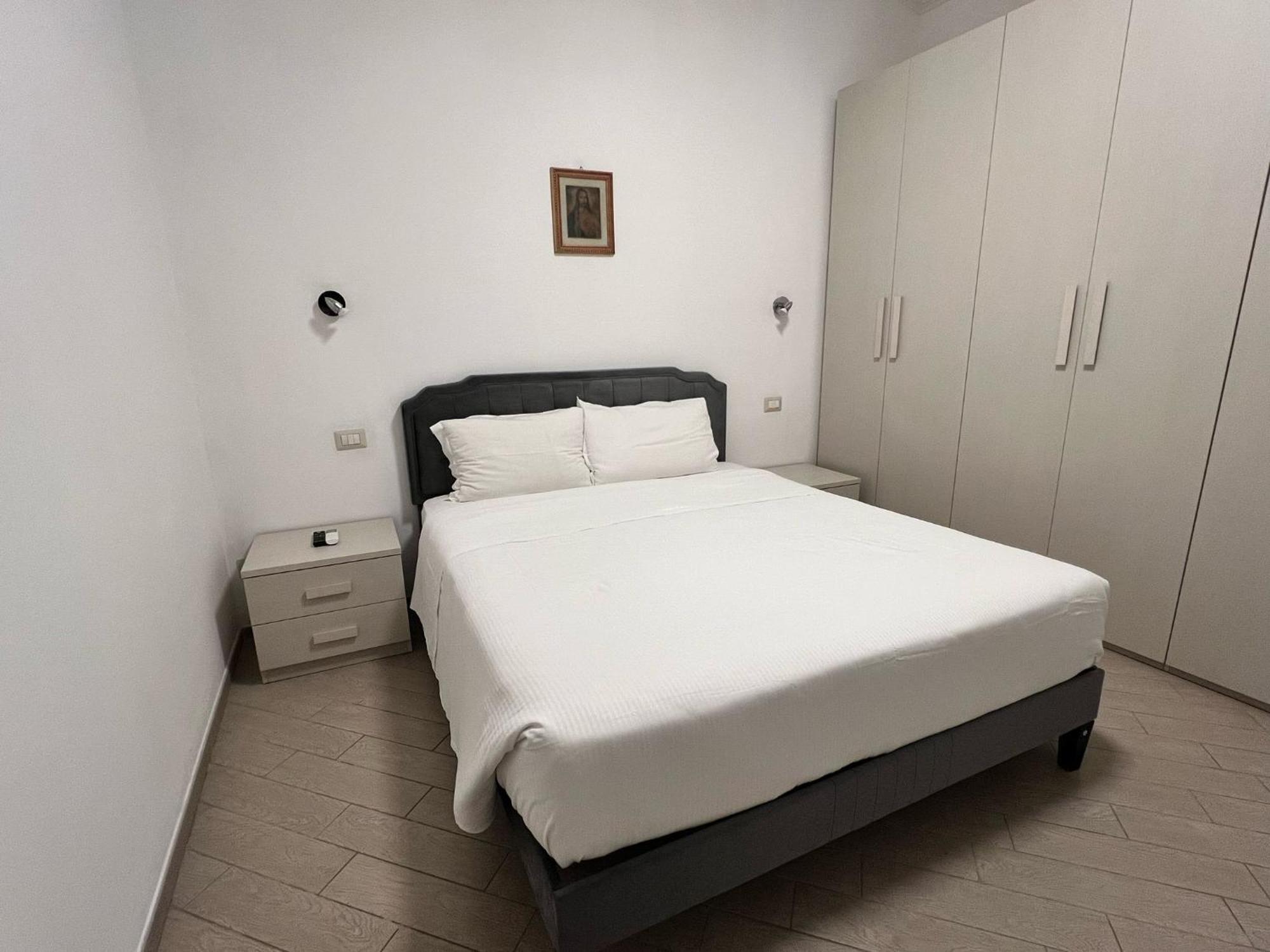 Roma Chic Residenza Gemelli Apartment Luaran gambar