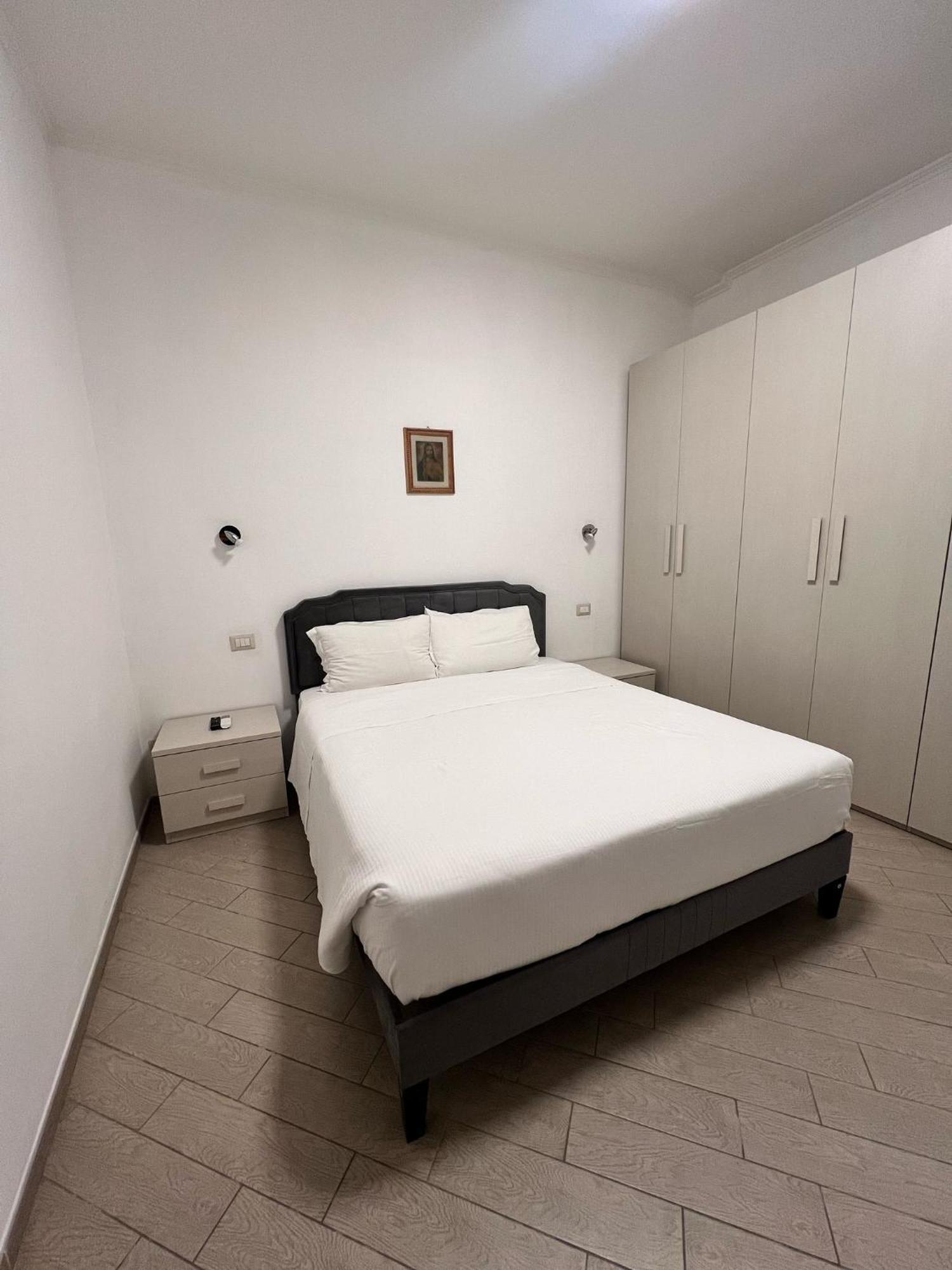 Roma Chic Residenza Gemelli Apartment Luaran gambar